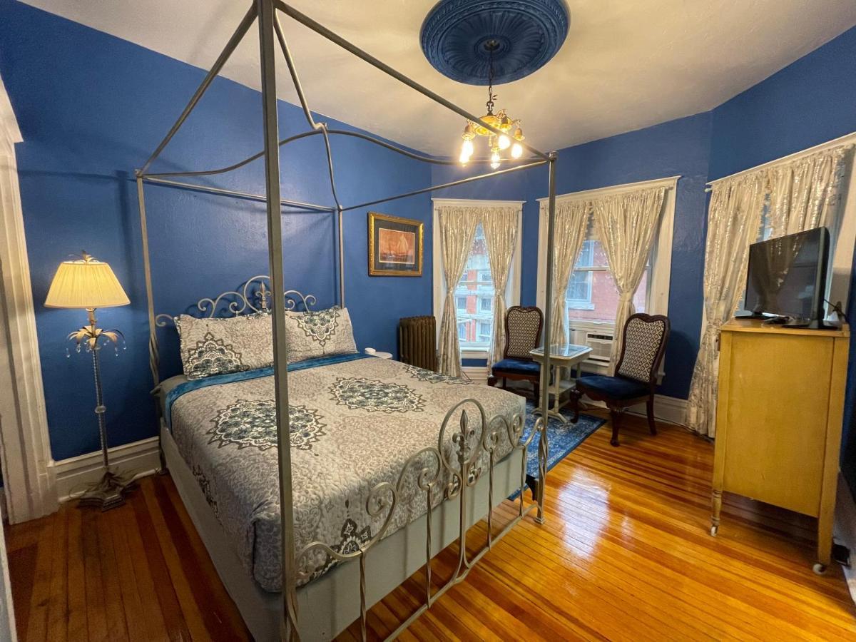 Hotel The Holiday Chalet Victorian 3*